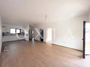 OX715 Valery 3 - aproape de principala - imagine 2