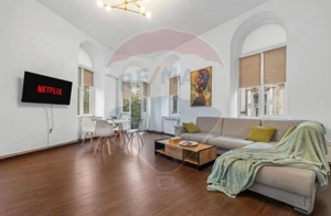 Apartament cu 2 camere de vânzare în zona Ultracentral