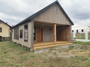 Constructie de lemn finisata și utilata