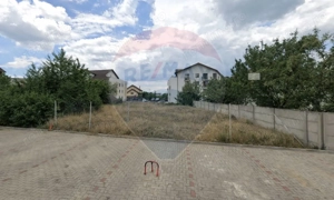 Teren de închiriat–700 mp –Tractorul, Brașov | Str. Christian Pomarius - imagine 4