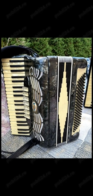 acordeon Stradivari. 
