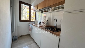 Apartament 2 camere renovat modern,, etaj 2/4 , zona Dacia - imagine 6