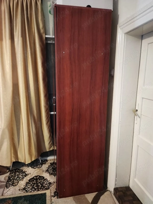 Dulap cu oglinda pentru haine 