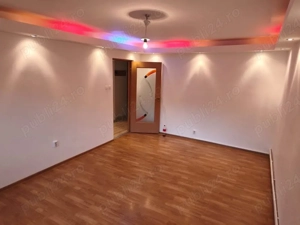 Inchiriez apartament 3 camere