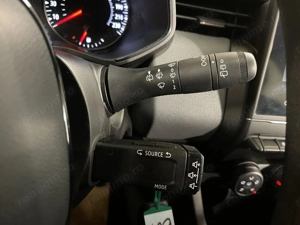 Renault Clio - imagine 18