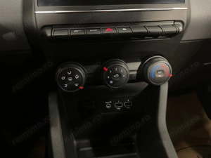 Renault Clio - imagine 16