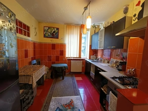 Apart.3 camere zona I. Maniu !!