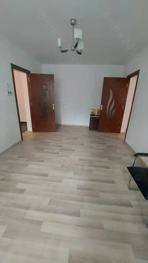 Închiriez apartament 2 camere 
