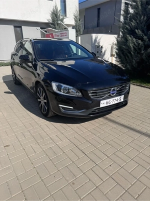 Volvo V60 D6 Plug in Hybrid  - imagine 2