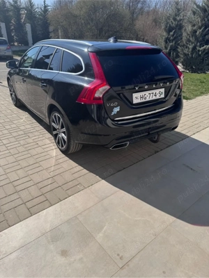 Volvo V60 D6 Plug in Hybrid  - imagine 3