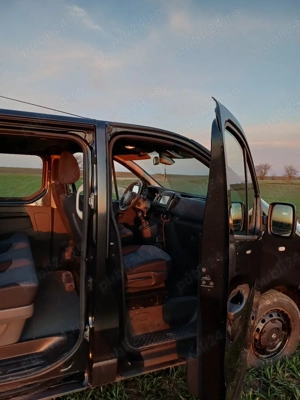 Vand opel vivaro stare excelenta proprietar.  - imagine 8