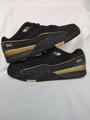 Jordan Flight Court, 44