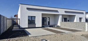 Duplex modern, design elegant, curte generoasă   zonă liniștită Becicherecu Mic