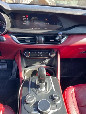 Alfa Romeo Stelvio - imagine 7