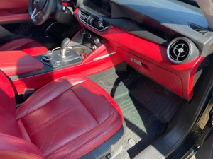 Alfa Romeo Stelvio - imagine 10