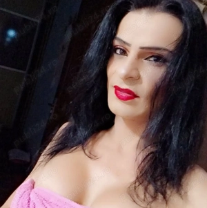 Elvira transexuala siliconata nr 4 la sâni reală 100% 
