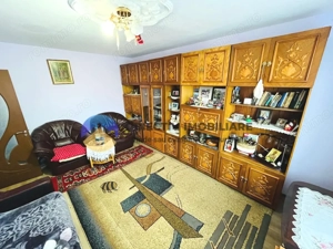 Apartament 2 camere – Zonǎ Centrală,etaj 3 - imagine 2