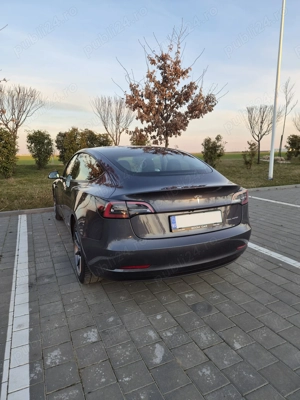 Tesla Model 3 Long Range - imagine 4