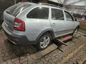 Skoda Octavia Scout 4x4 1.8 TSI 2010 Euro 5 - imagine 8