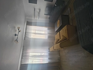 Ofer garsoniera mobilată spre închiriere zona piața Unirii 