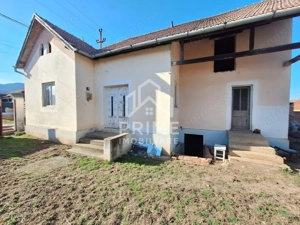 Casă individuală de vânzare 120 mp, teren 733 mp, Zona Micești