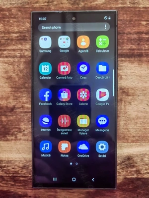  Samsung cu design S24 Ultra, soft Samsung modificat