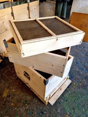 Vand lazi de albine in Lovrin