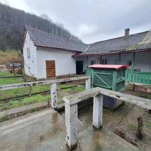 Bocsa Montana, Casa mare la strada principala - imagine 7