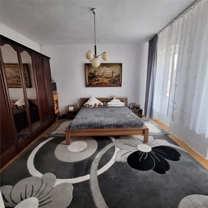 Bocsa Montana, Casa mare la strada principala - imagine 13