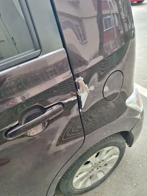 Daihatsu Materia - imagine 6