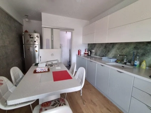 Apartament 96 mp + garaj subteran, bloc 2018, zonă Centrală - imagine 2