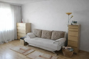 Garsoniera decomandata in bloc mixt la Dristor-Piata Ramnicu Sarat