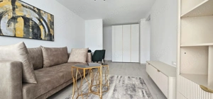 *Apartament 3 camere semidecomandat, etaj 10     *Hils Brauner*