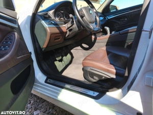 BMW Seria 5 525d xDrive Touring Sport-Aut. Luxury Line - imagine 7