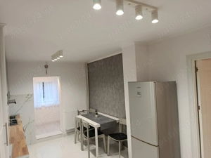 Inchiriez Apartament 2 Camere Decomandat  - imagine 2