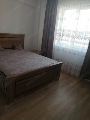închiriez apartament cu doua camere 