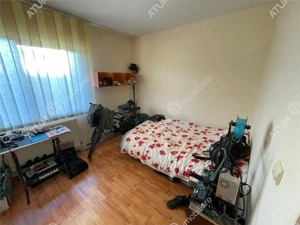 Apartament 3 camere cu balcon si loc parcare zona Turnisor din Sibiu - imagine 5