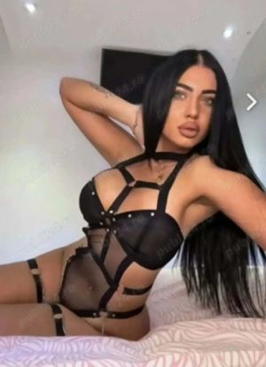 Bruneta, Noua în oras