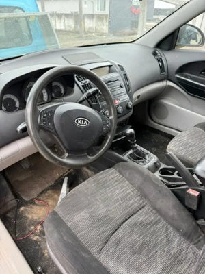 Dezmembram KIA Ceed 1.4 MPI DOHC An 2008 Cod motor: G4FA - imagine 8