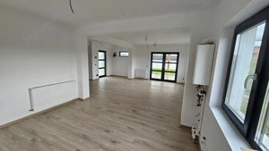PAULESTII NOI - vila 2025, P+1 , ter 490 mp la 225000 euro - imagine 7