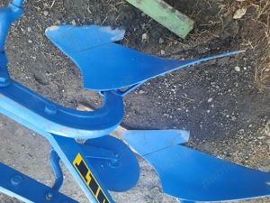 plug cu doua brazde pentru tractor de la 25 la 50 cp - imagine 3