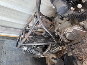 Vând Honda Gs550 ( cadru, motor, roți ) - imagine 3