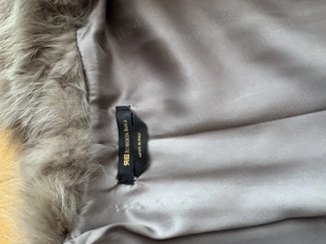 Vând pardesiu piele Roberta Biagi