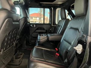 Jeep Wrangler Rubicon  - imagine 13
