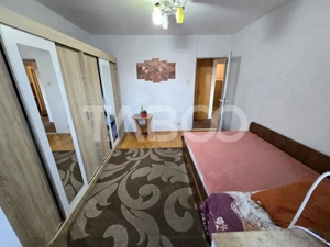 Apartament decomandat de vanzare 3 camere 2 bai pivnita Turnisor Sibiu - imagine 3