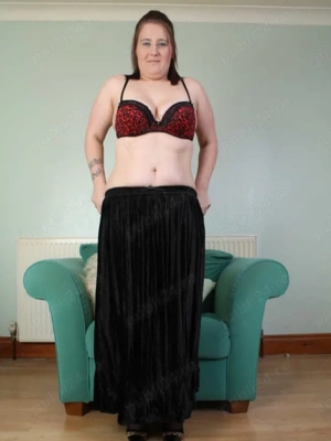 Nou in oraș 36 ani cu forme rubisiene recent 1.70.. 76 kg  pup