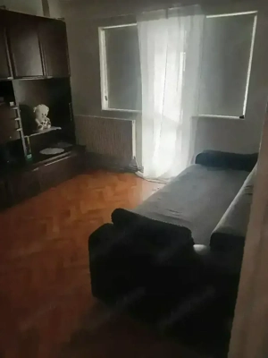 închiriez apartament două camere semidecomandate Alecu Russo