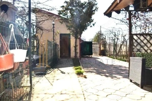 La doar 7 km fata de oras! Vanzare Casa P+M Targoviste - Exterior est. - imagine 3