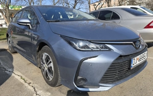 Vand Toyota Corolla Sedan Hybrid 1.8 Business 2021 in Garantie