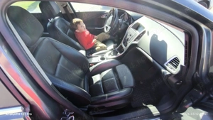 Opel Astra J Sport Tourier - imagine 4